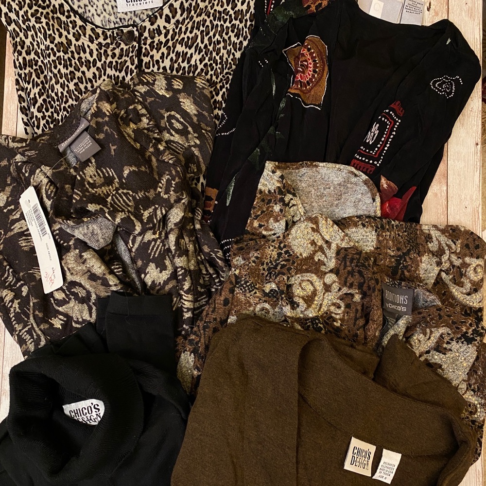 SIX CHICOS (6) Tops and Coverups